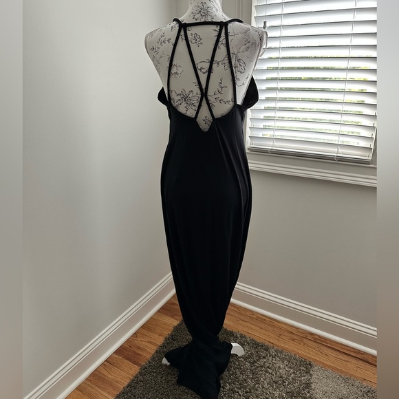 Fabletics Evelyn Maxi Dress - Picture 7 of 8